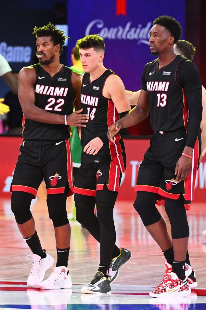 并分析丁彦 并分析丁彦